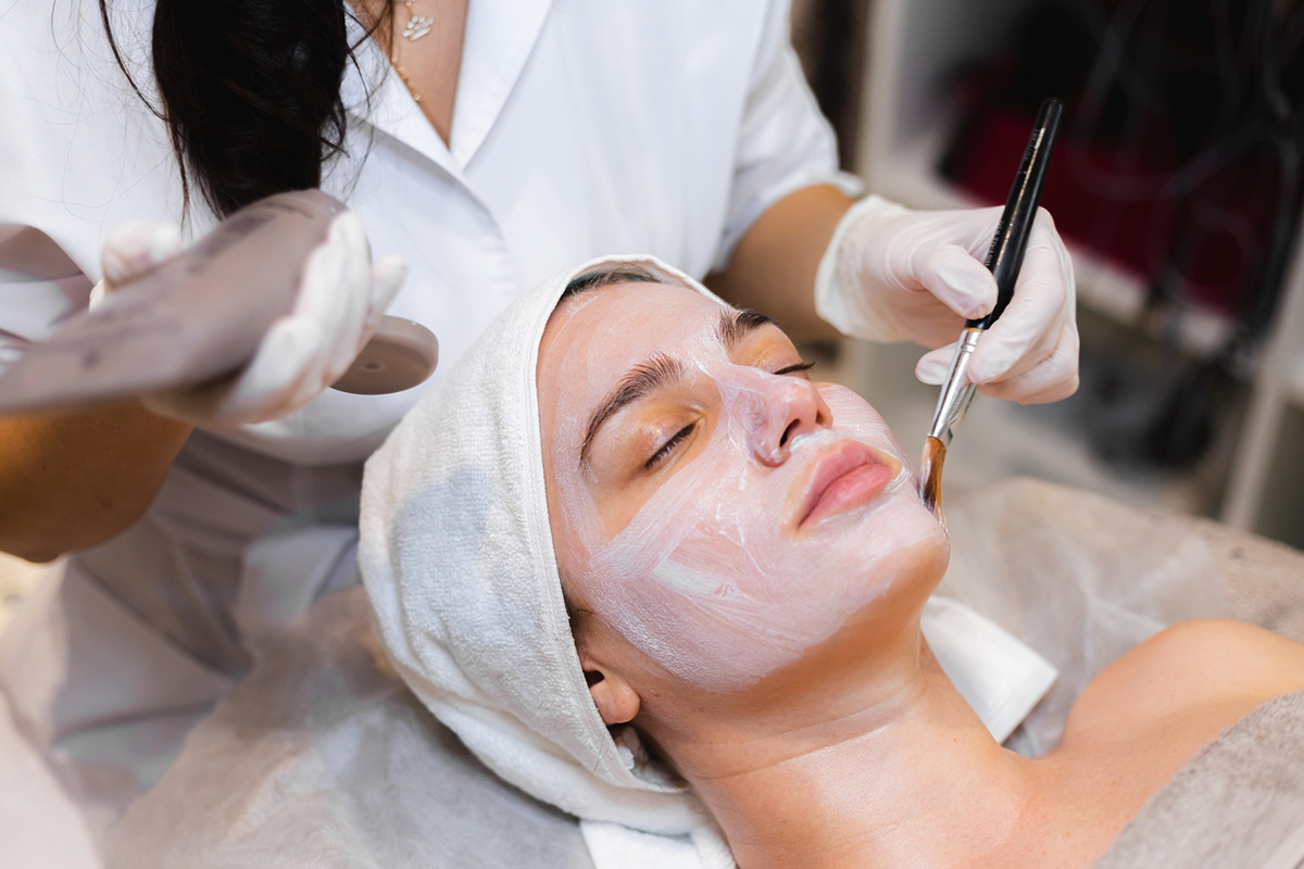 About Wellness Waves Massage Spa

